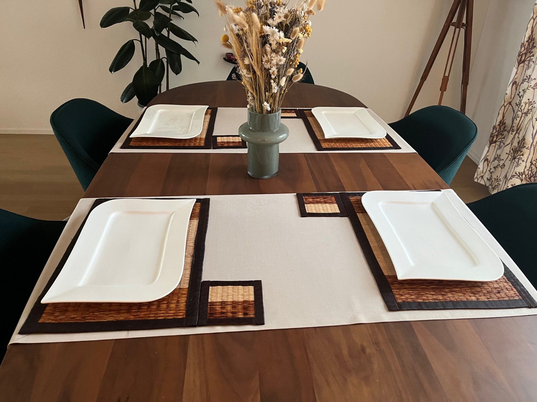 Set di tavolo e panche: Platzset/Tischset (4xTeller, 4xGlass, Bambus, doppelseitig) – Usato da Uitikon-Waldegg venduto da vrc_5xnf