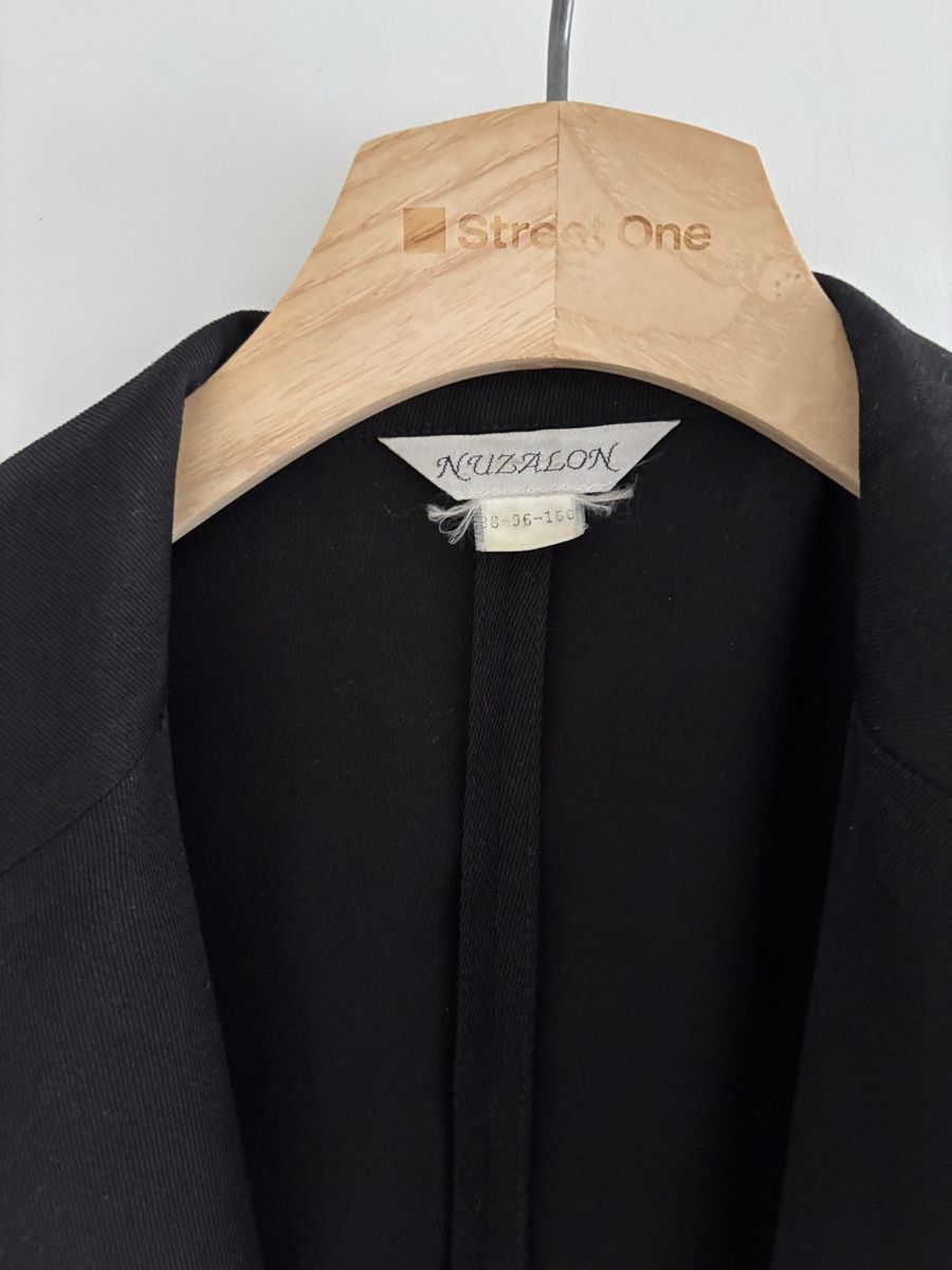 Completi & Tailleur: Eleganter schwarzer Blazer– Gr. S – Usato da Luzern venduto da aloevira 2