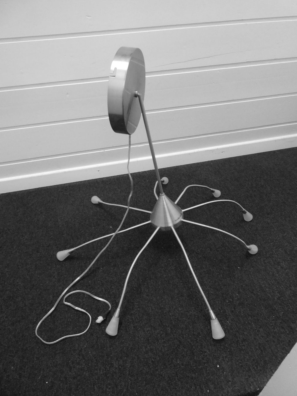 Ikea Lampadari & plafoniere: 8-armige Lampe – Usato da Kallnach venduto da galatas
