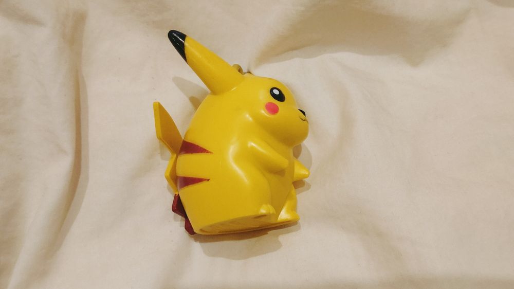 Rare Vintage 1998 Pokémon Pikachu Orginal Nintendo Figure (Gebraucht ...