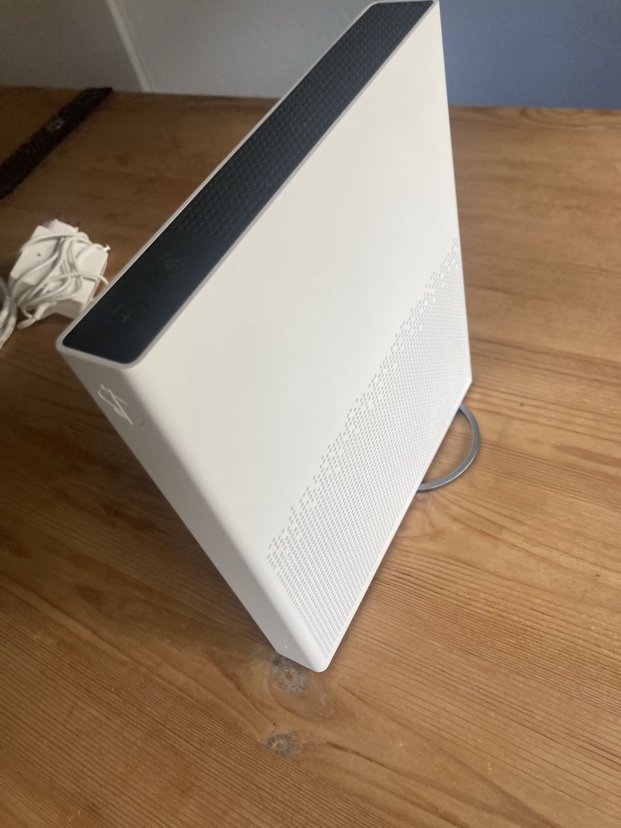 Swisscom Modems & Routeurs: Swisscom Internet & TV router box – D'occasion à Dornach par ahavanoa3 1