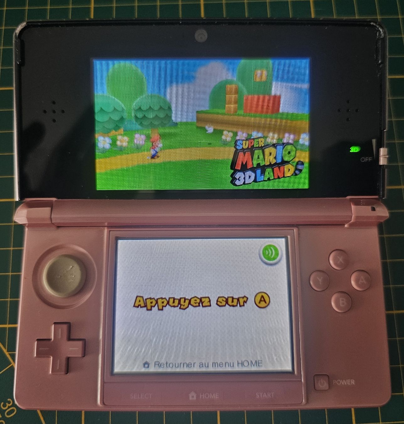 Nintendo Console: console nintendo 3ds classic rose fonctionnel – Usato da Genève venduto da FlamminGorilla 3
