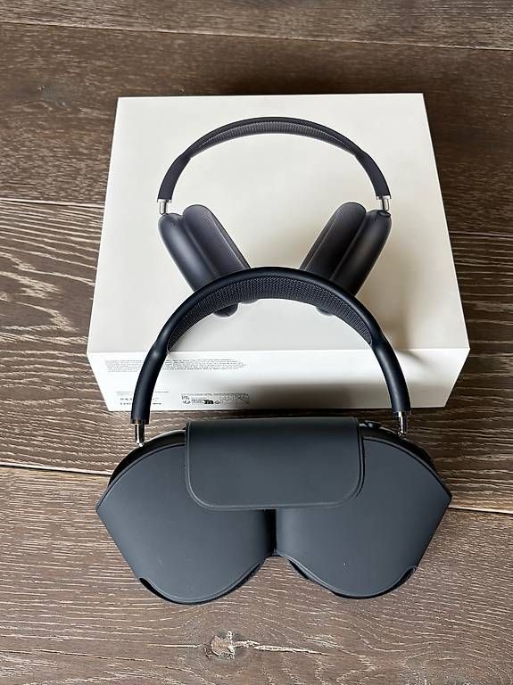 Apple Cuffie: AirPods Max usb-c Midnight – Usato da Martigny venduto da Cav_red