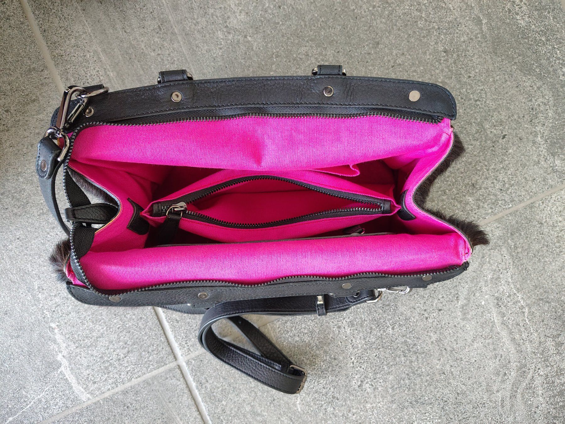 Borse da donna: Kuhfelltasche wie neu von correct – Nuovo (secondo la descrizione) da Gelterfingen venduto da biete123 9