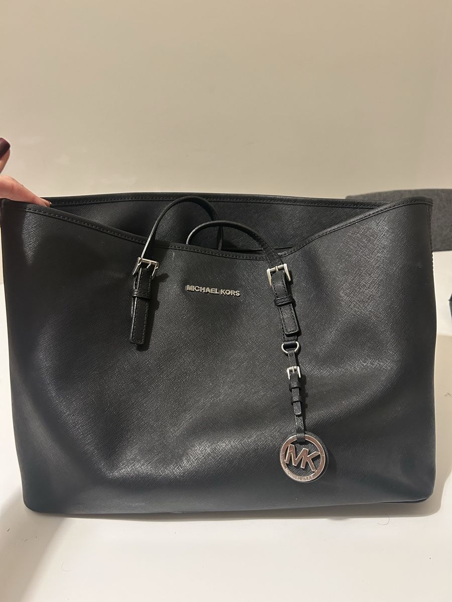 Michael Kors Borse: Michael Kors Tasche schwarz gross – Usato da Luzern venduto da baumann_12