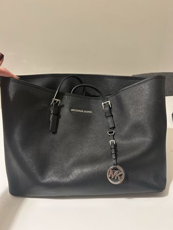 Michael Kors Tasche schwarz gross