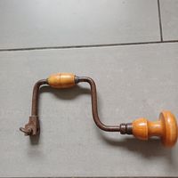 Handbohrer