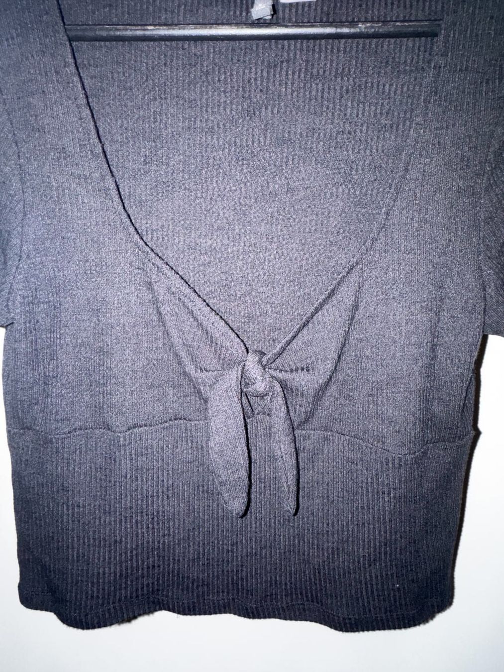 H&M Top: H&M Top schwarz Gr. L mit Schleife – Usato da Bern venduto da MissionAusmisten 2