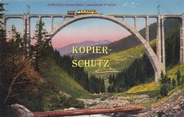 Chur-Arosa-Bahn auf dem Langwieser-Viadukt /az