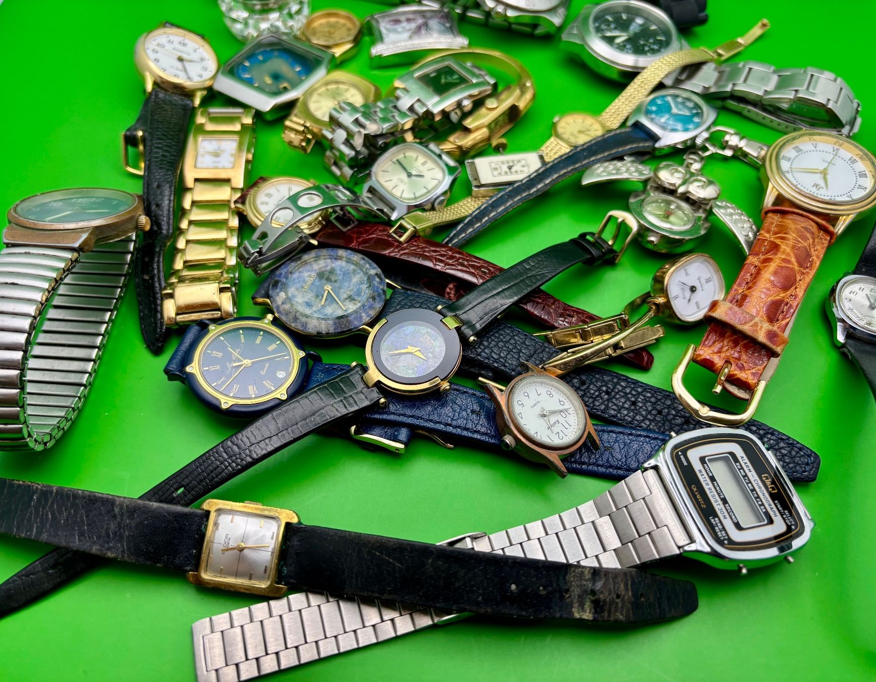Montres: Mega Uhrenlot – Défectueux à Rorschach par ZeitWerk.10 2