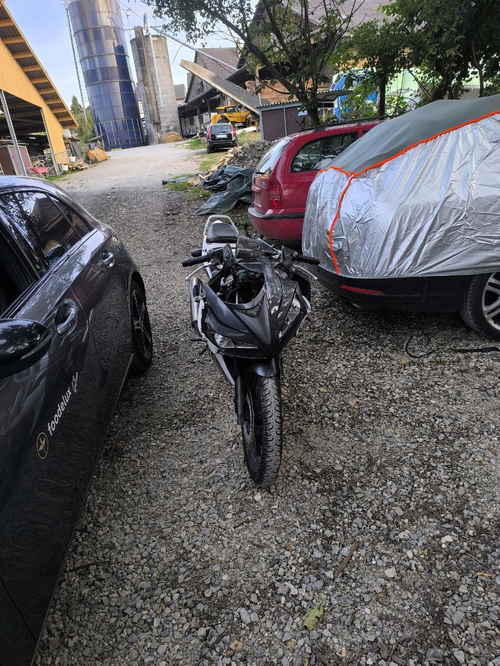 Honda Strada: honda cbr 125R – Difettoso da Islikon venduto da zen_zcx2 3