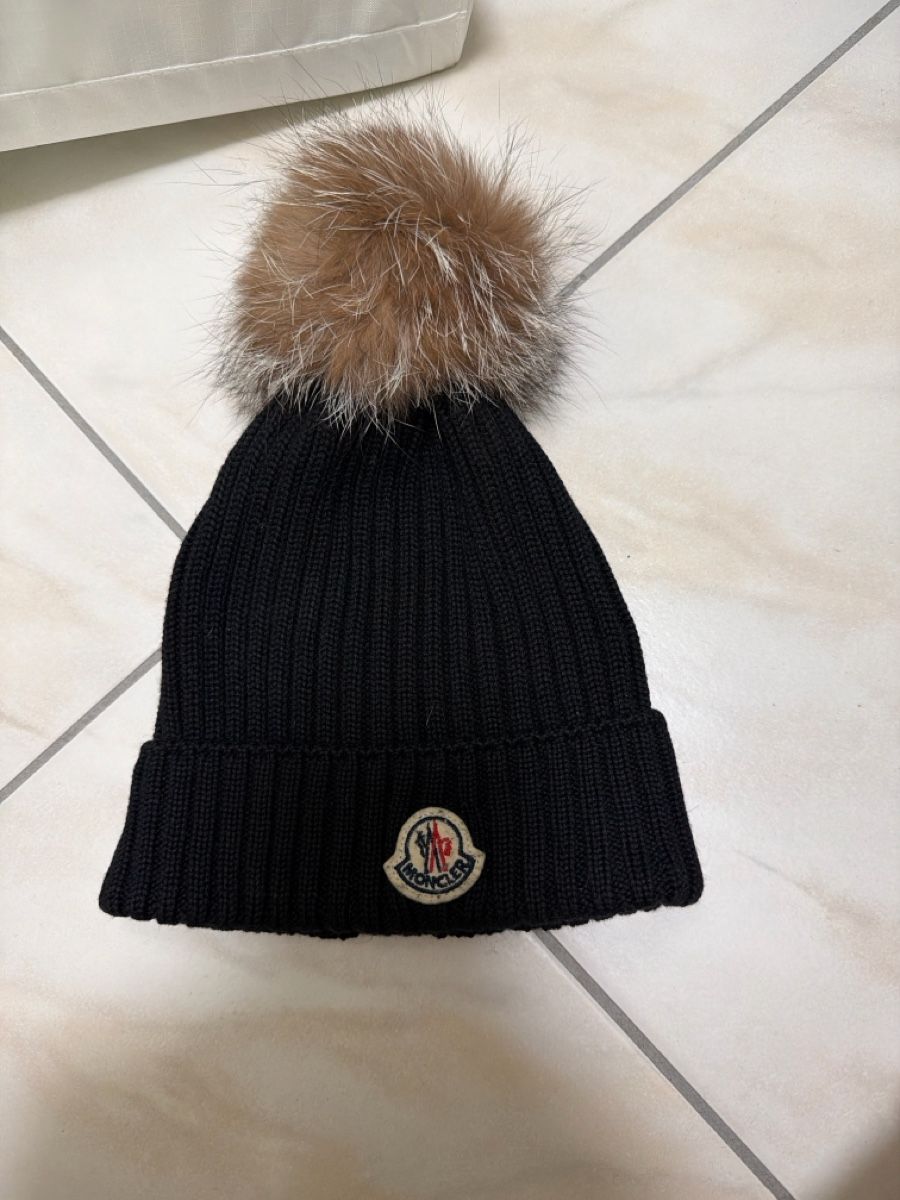 Moncler Copricapi, berretti & cappellini: Moncler mütze kinder – Usato da Muttenz venduto da Suelaaa
