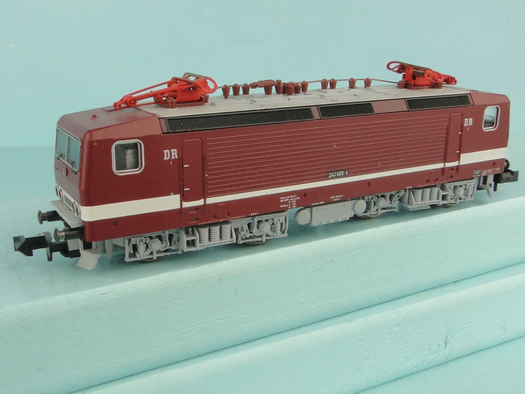 Trix Modellini di ferrovie: Minitrix 12857 DR Ellok 243 – Usato da Bülach venduto da cann11 3