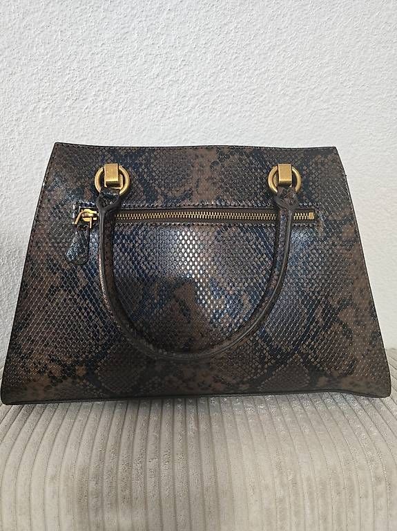 Sacs femmes: Guess Handtasche Schlangenleder Optik – D'occasion à Grenchen par sja_klm2 1