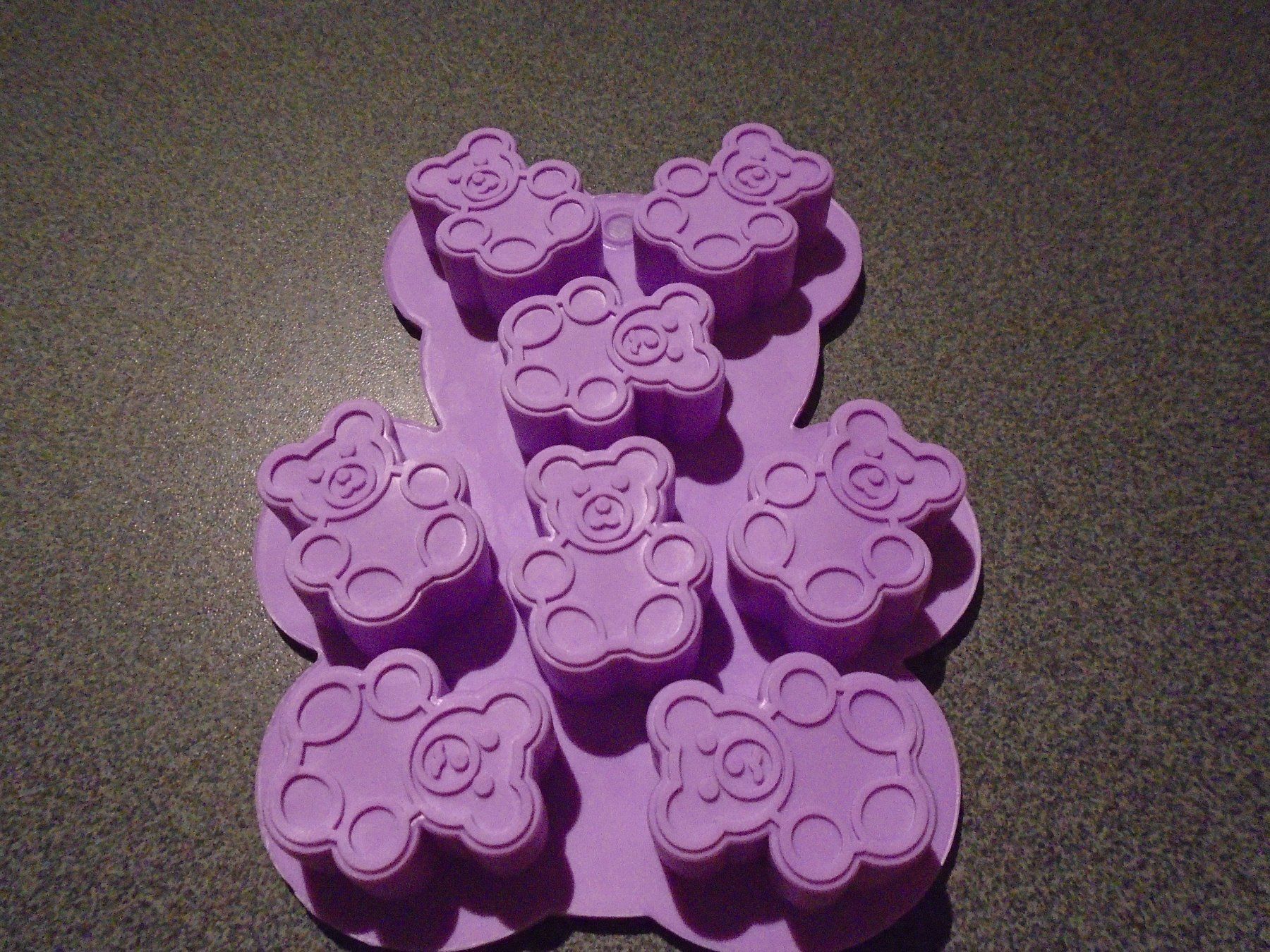 Backformen: Silikonform Bärchen, lila – Neu und originalverpackt aus Zürich von abraxas1291
