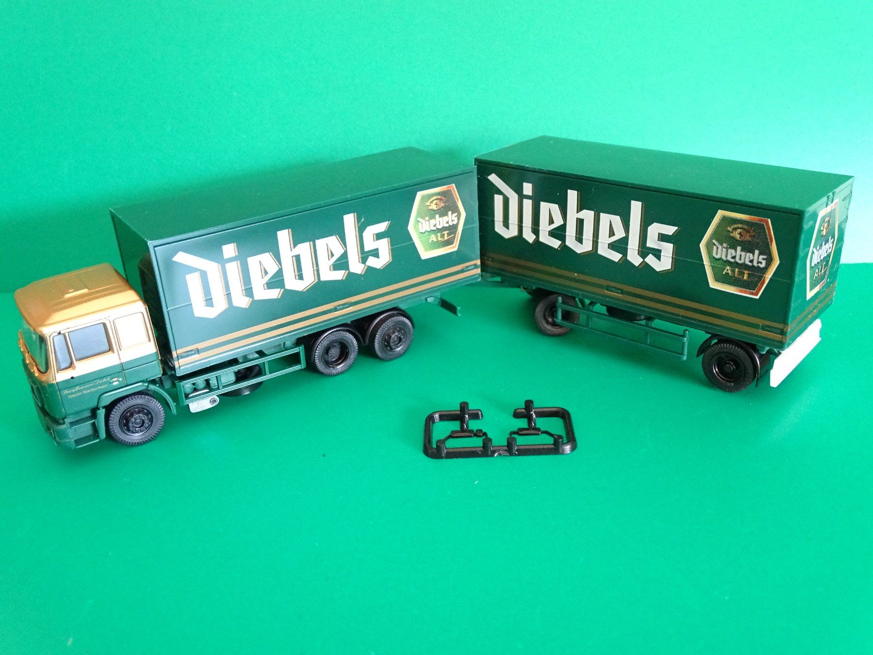 Albedo Modellini d'auto: MAN LKW von Albedo 1/87 – Nuovo (secondo la descrizione) da Bretzwil venduto da Meex