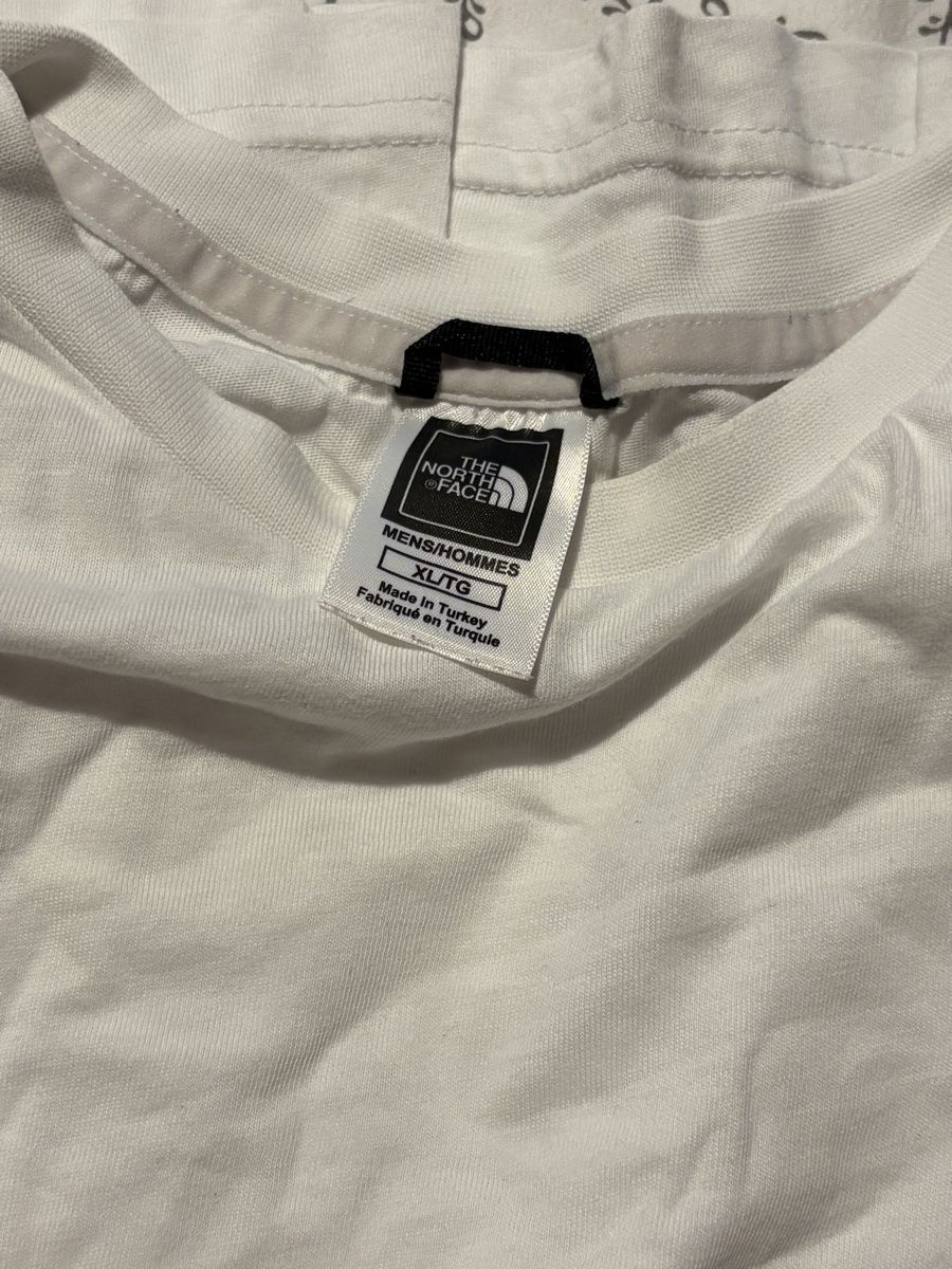 North Face T-shirt: the nort face – Usato da Roveredo GR venduto da pez_7fjy
