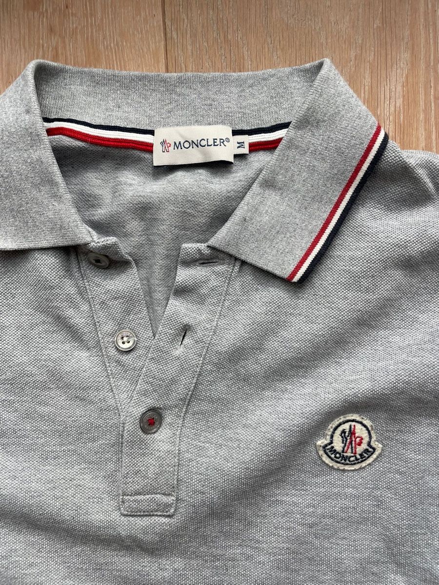 Moncler Polos: Moncler Polo Mann – Neuf (Voir description) à Jona par yan_sg85