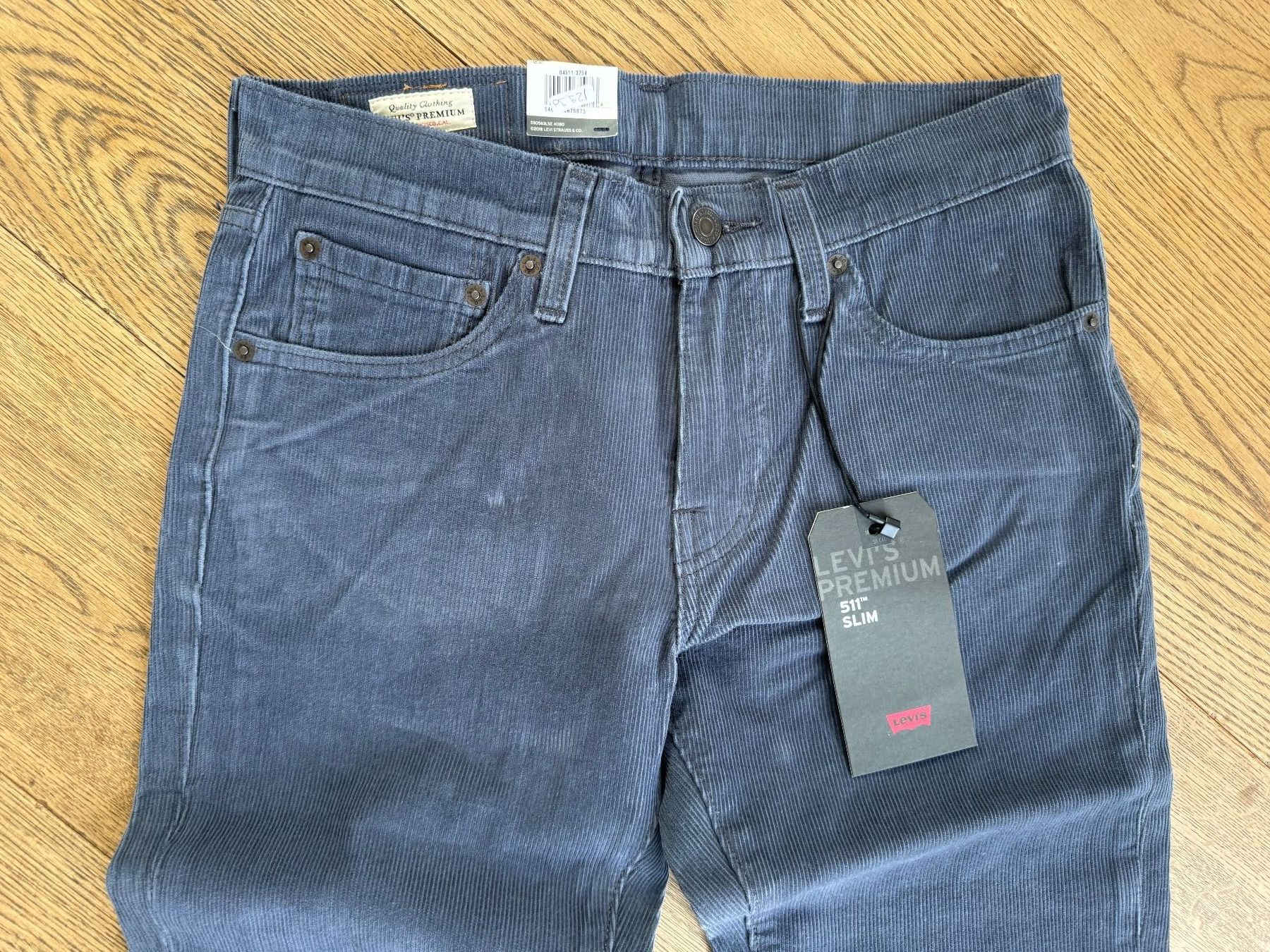 Jeans: Hose, cord, Levis  **NEU**  29/32 – Gebraucht aus Stettfurt von outlet72 2