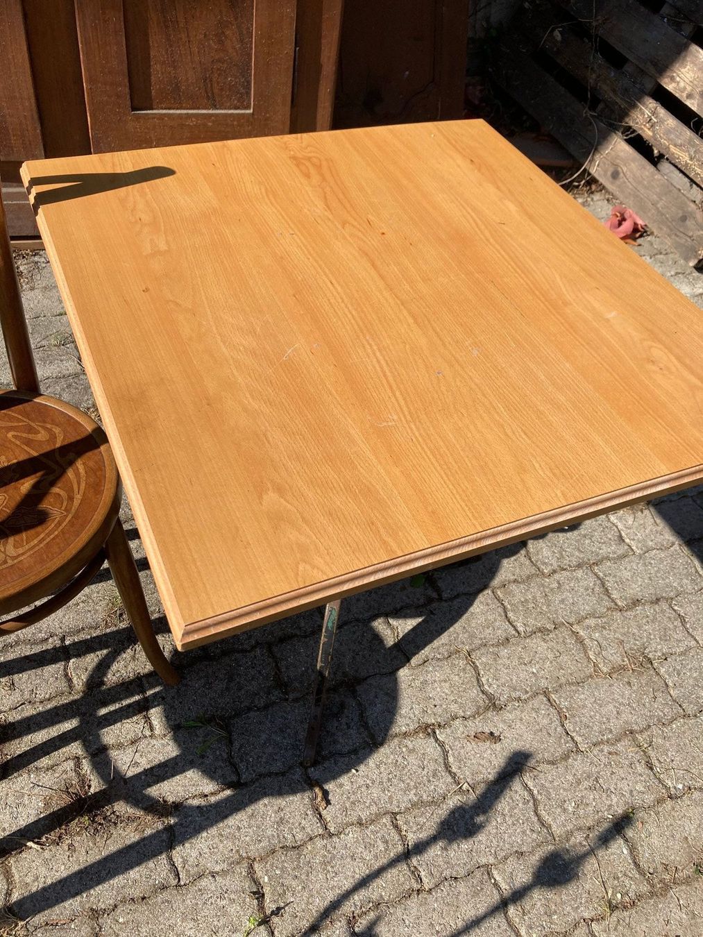 Tavoli: Bistrotisch table de bistro Tisch – Usato da St-Cierges venduto da LeRegain 1