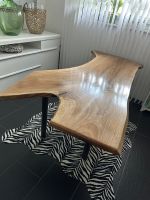 Esstisch und Couchtisch Baumscheibe MassivholzEiche lackiert