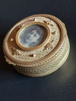 Vergoldete Dose mit Fotoportrait 1900