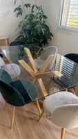 Table salle à manger plateau verre pied bois