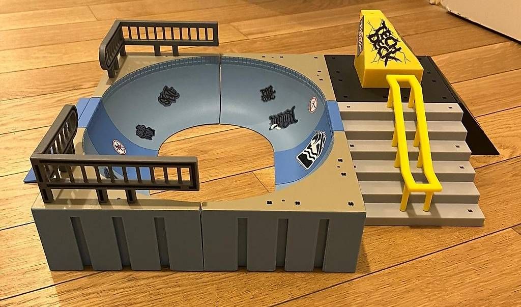 Giocattoli: Tech Deck Piste Mega Bowl + Pyramid Shredder X-Connect Park – Usato da Genève venduto da AA3821 1