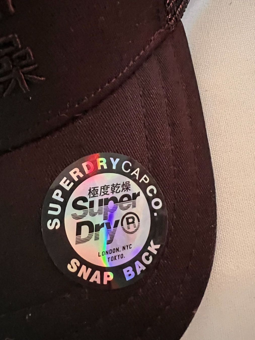 Altro in  Abbigliamento & Accessori: schwarzes oiginal Superdry-Cap – Nuovo e nell'imballaggio originale da Luzern venduto da Buetzel19 2