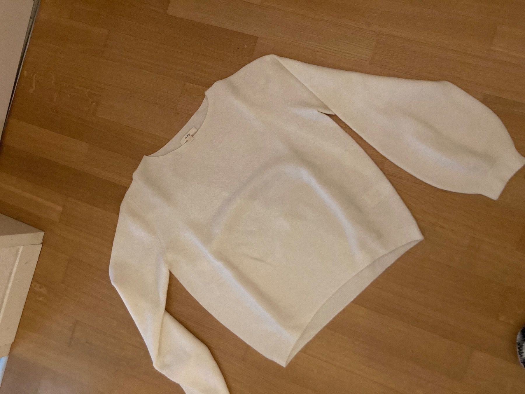 Maglioni & Felpe: NAP SWEATER M-L – Usato da Wädenswil venduto da lucy-ethel