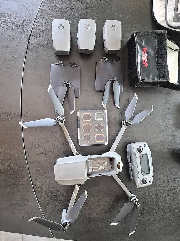 Modellismo RC: DJI Mavic 2 Pro Fly more Combo – Usato da Pont-de-la-Morge venduto da JAYZHVJ