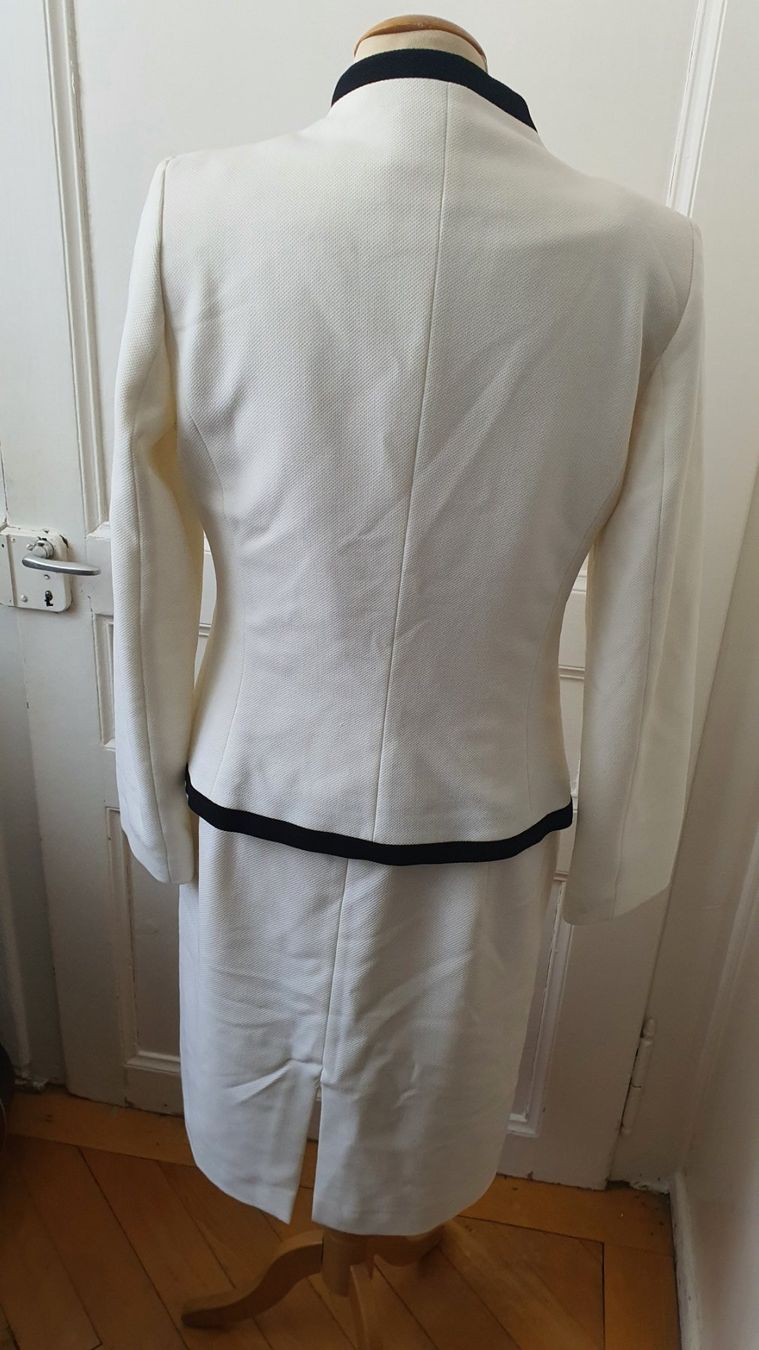 Vestiti: 16. Magnifique ensemble robe et veste – Nuovo (secondo la descrizione) da Le Locle venduto da tchanatakoua 2