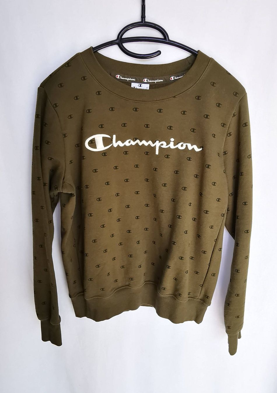 Champion Pullover & Sweatshirts: Champion Pullover, Sweatshirt, Olivgrün, khaki, Gr. S – Neu und originalverpackt aus Sarmenstorf von taosun2