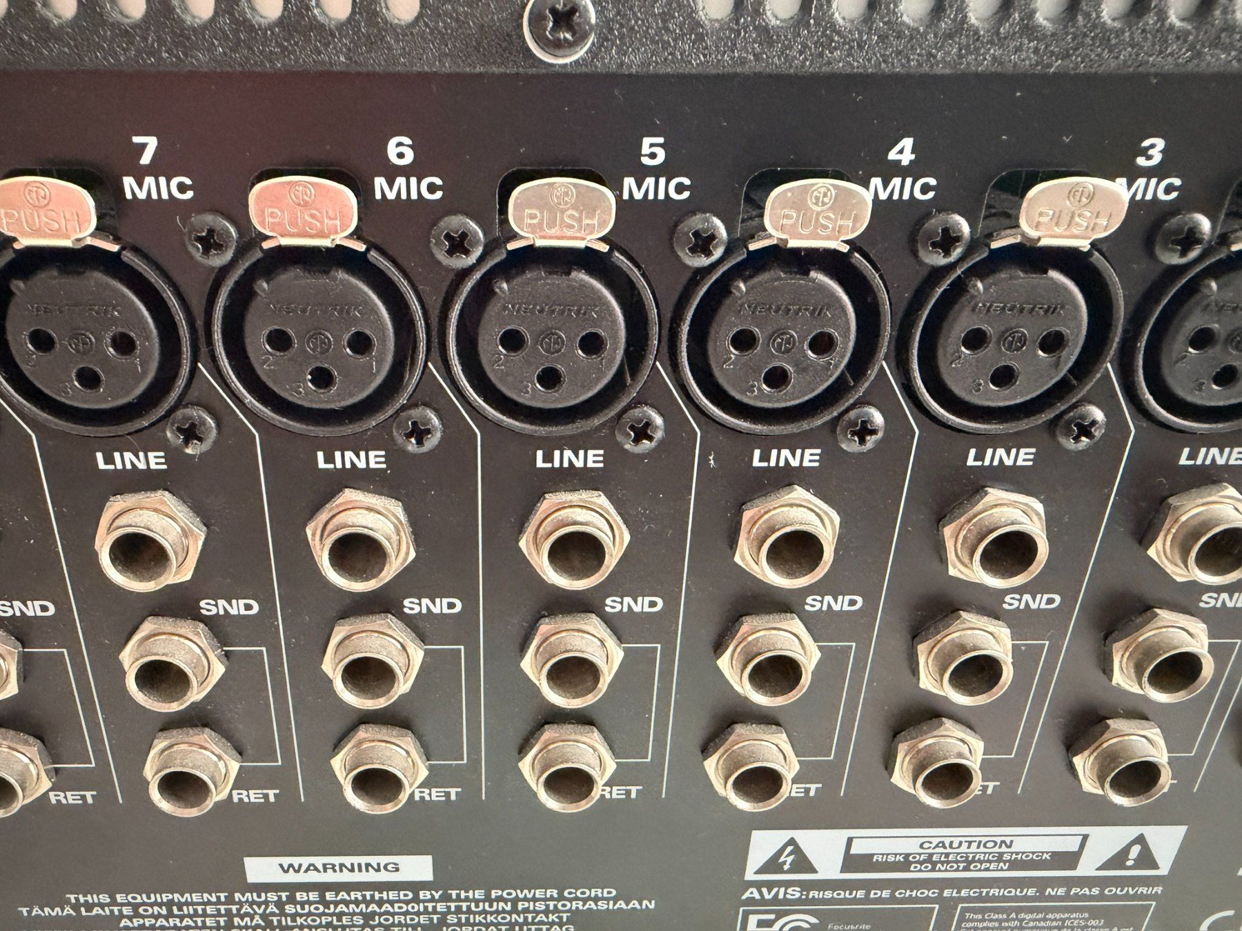 Platines de mixage: Focusrite Control 2802 Analog Summing Mixer, Bus Comp ++ – D'occasion à Horw par Scopejazz 6
