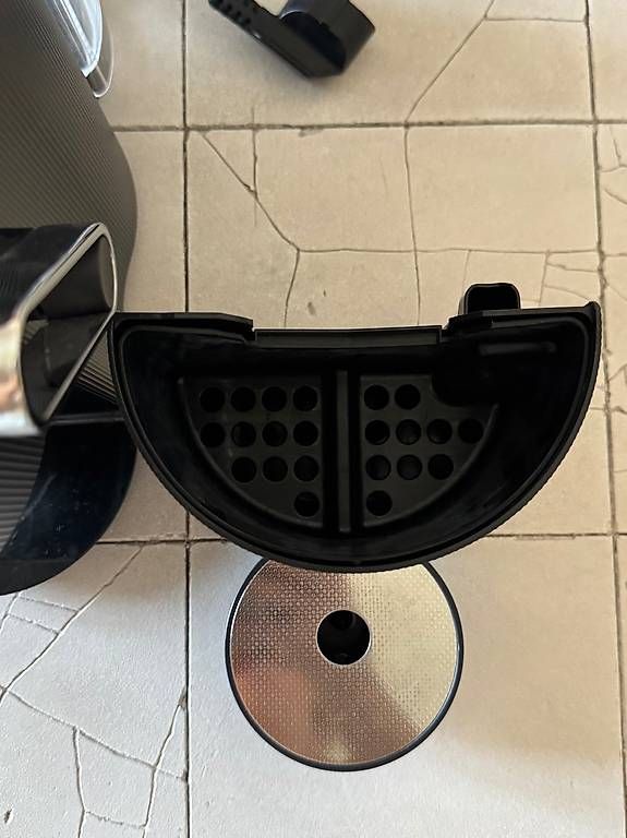 Coffee B Macchine per caffè & Macchine per espresso: Coffee B Globe Maschine Schwarz – Usato da Zürich venduto da ebr_595v 4