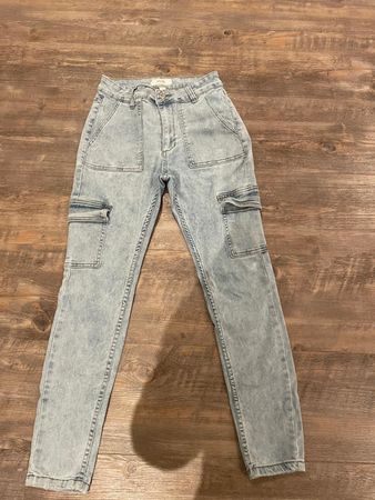 Helle Jeans mit Taschen, Denim Chicorée, Gr. 34