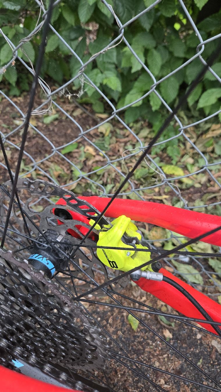 Scott Biciclette: vtt Scott Genius Carbon – Usato da Vilars NE venduto da kie_t26p 9