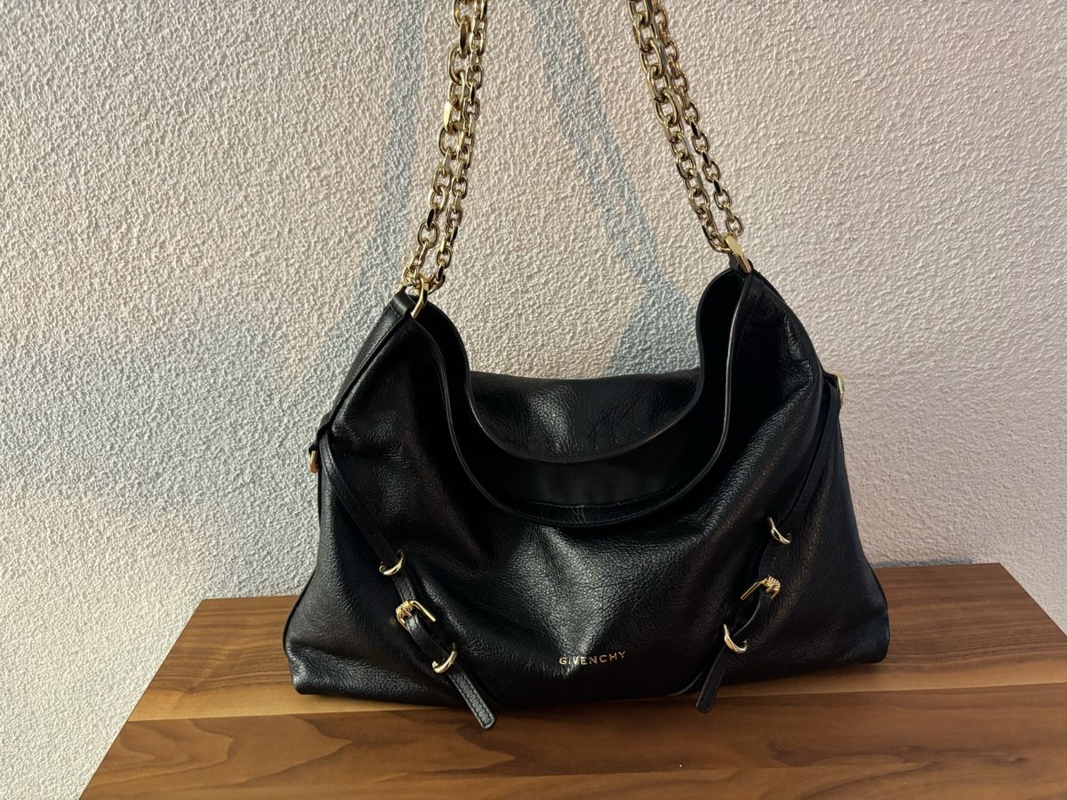 Givenchy Borse da donna: Givenchy Voyou Medium Schultertasche – Nuovo (secondo la descrizione) da Horgen venduto da andi_078 2