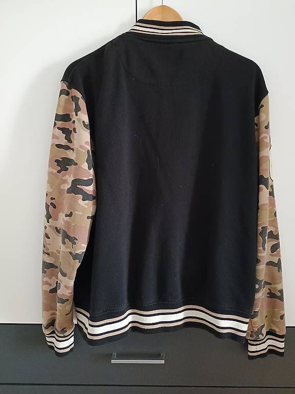 Giacche: College Jacke XL – Usato da Huttwil venduto da Userabcde 1