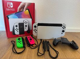 Nintendo Switch OLED + 4 Joy-Con  très bon état  boîte