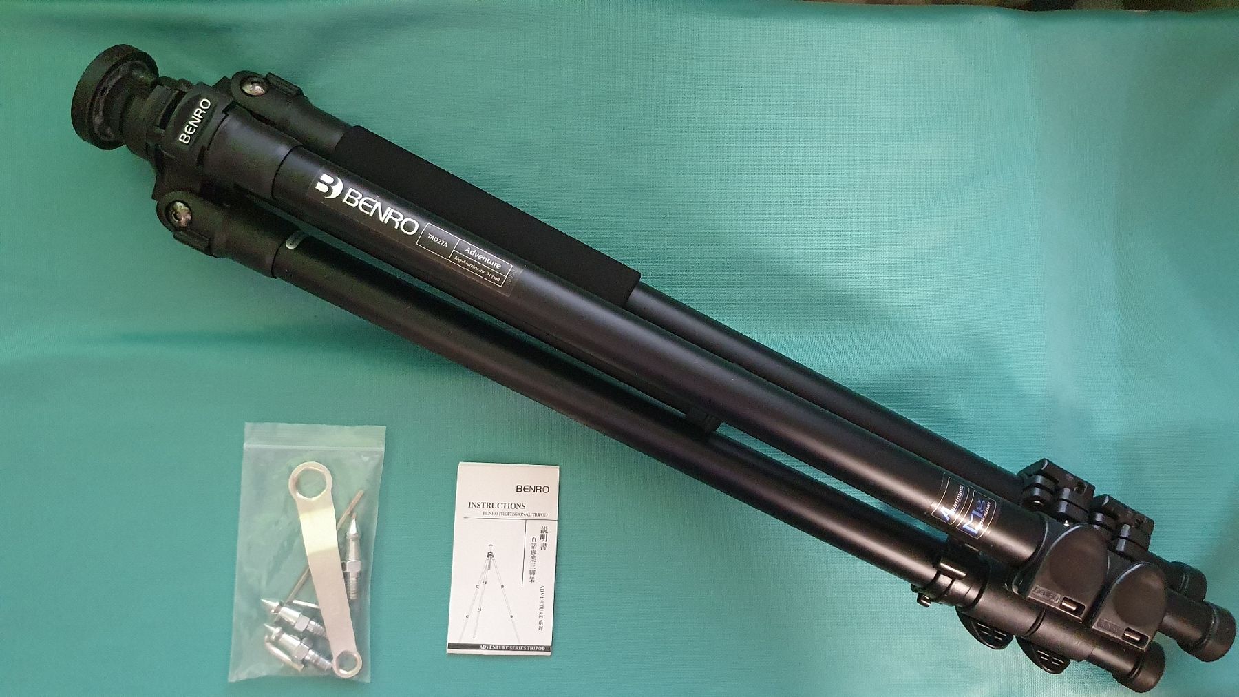 Benro Treppiedi & Teste: Benro Adventure Aluminium Stativ TAD27A – Nuovo (secondo la descrizione) da Feuerthalen venduto da jalindi 2