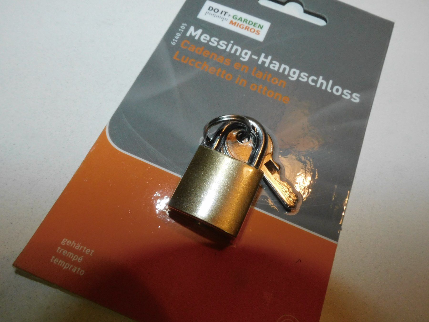 Lucchetti: Messing Hängeschloss OVP Neu   Neu OVP – Usato da Sursee venduto da 76