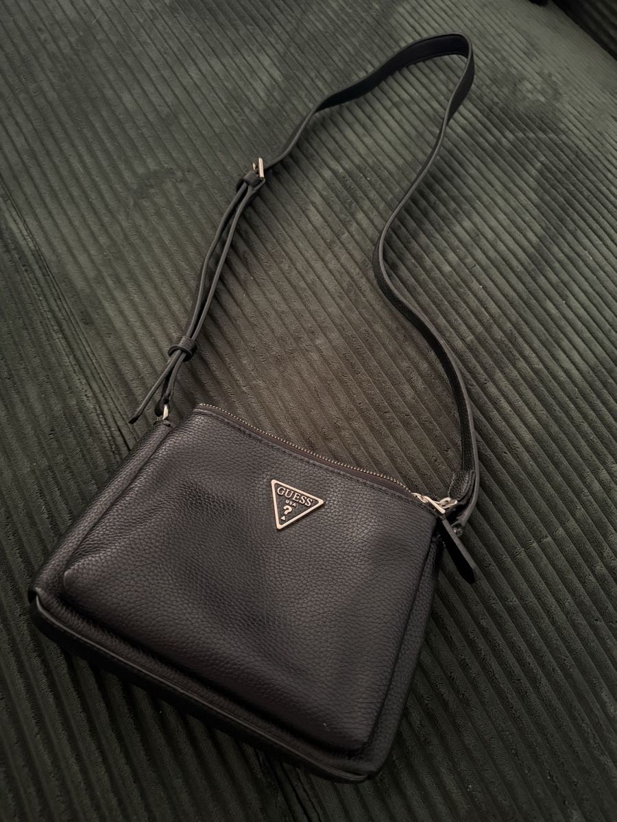 Guess Borse da donna: Guess Handtasche – Nuovo (secondo la descrizione) da Trüllikon venduto da sar_5gdt 3