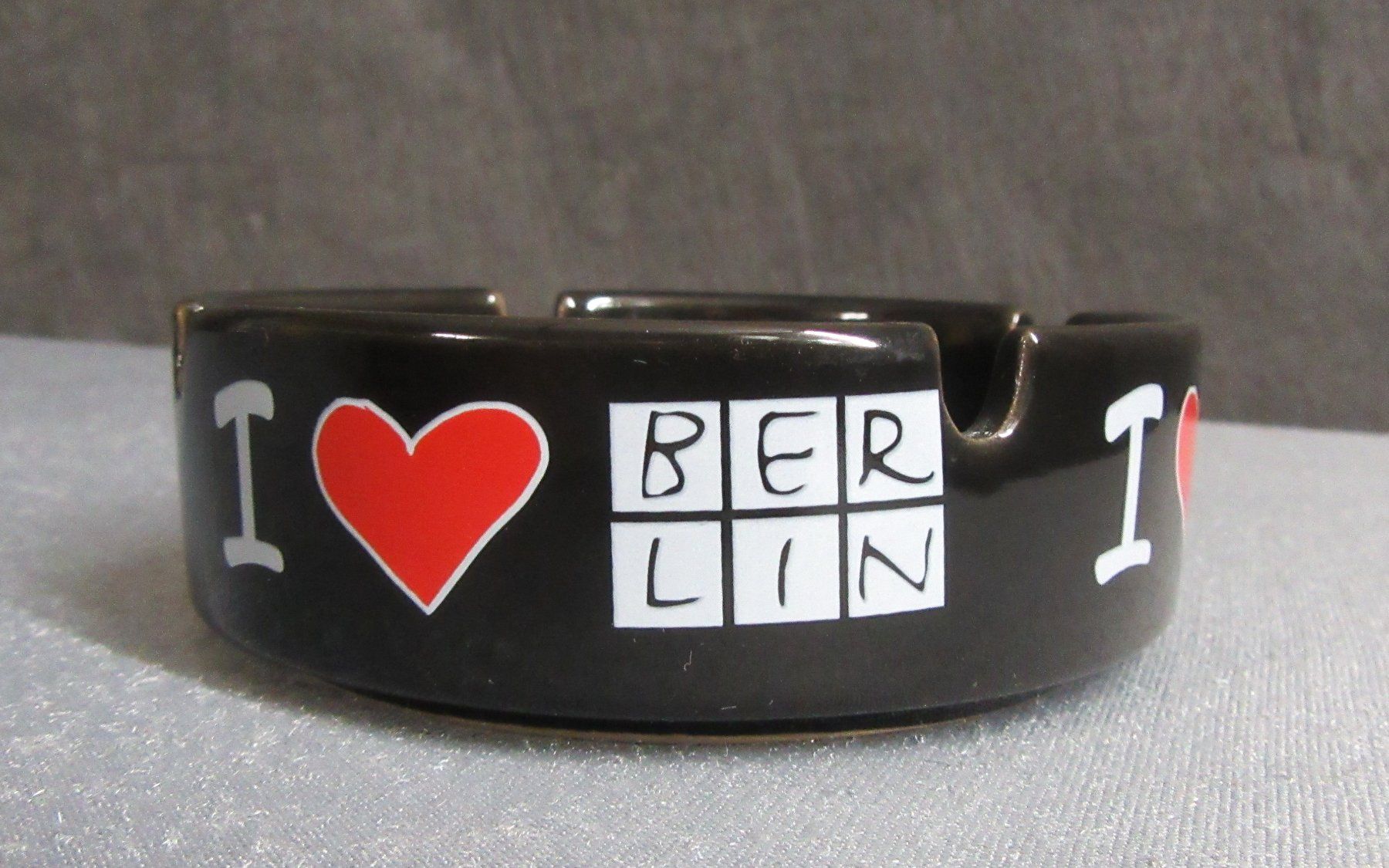 Portacenere: Aschenbecher - I Love Berlin - ab CHF 4.00 – Usato da Auenstein venduto da Padabimbim 3