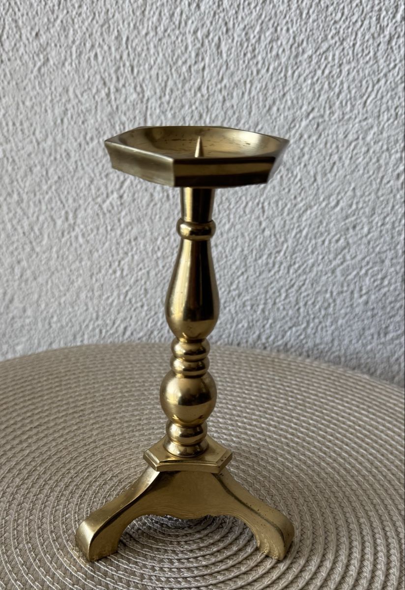 Portacandele: Massiver Messing Kerzenhalter – Usato da Balsthal venduto da Narulya