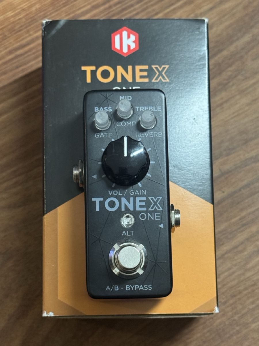 IK Multimedia Instruments de musique: IK Multimedia Tonex One – D'occasion à Chavannes-des-Bois par ozgun