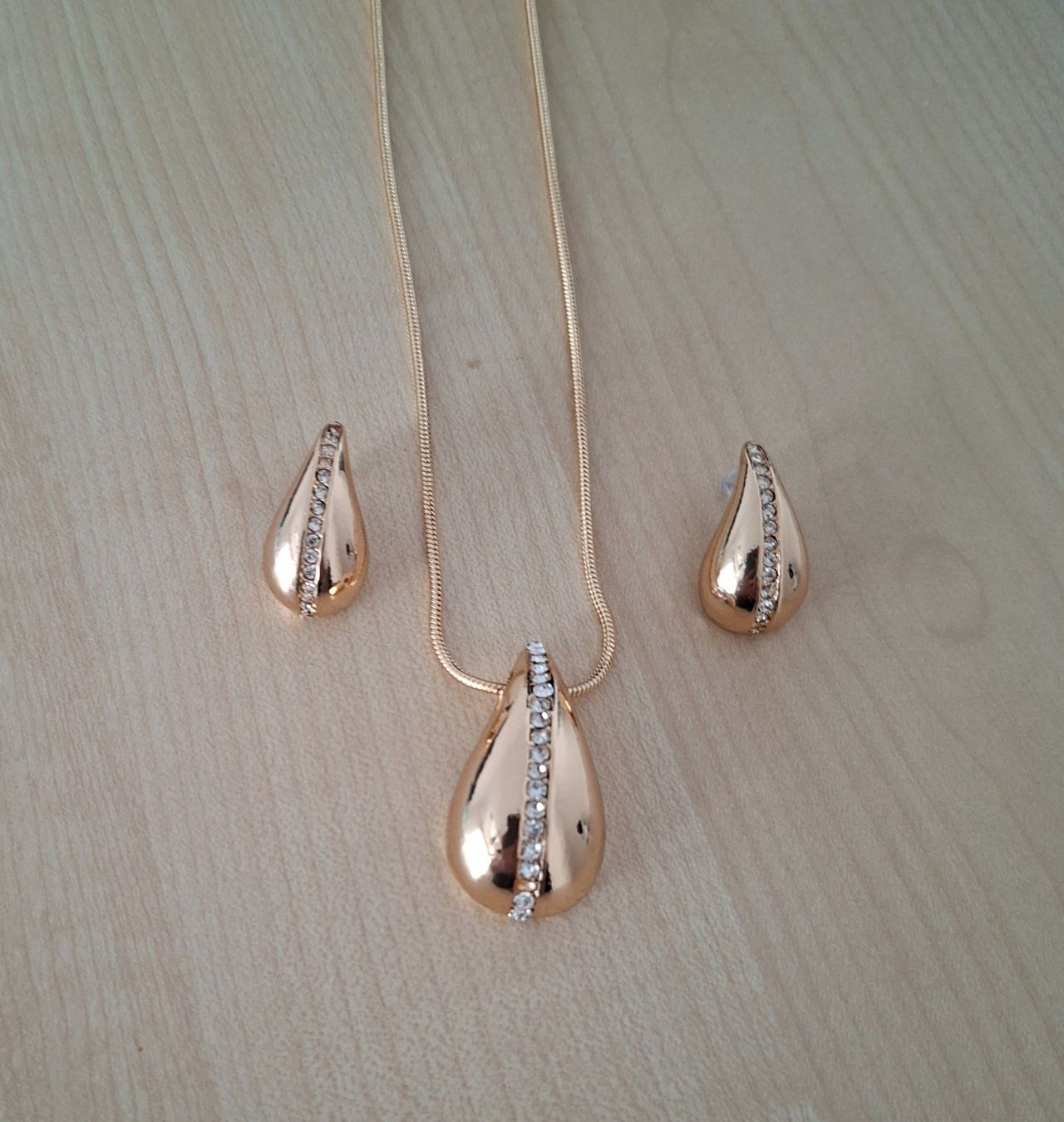 Catenine: Schmuckset  (1Kette  mit Ohrhänger) – Nuovo (secondo la descrizione) da Reinach AG venduto da nicki024 1