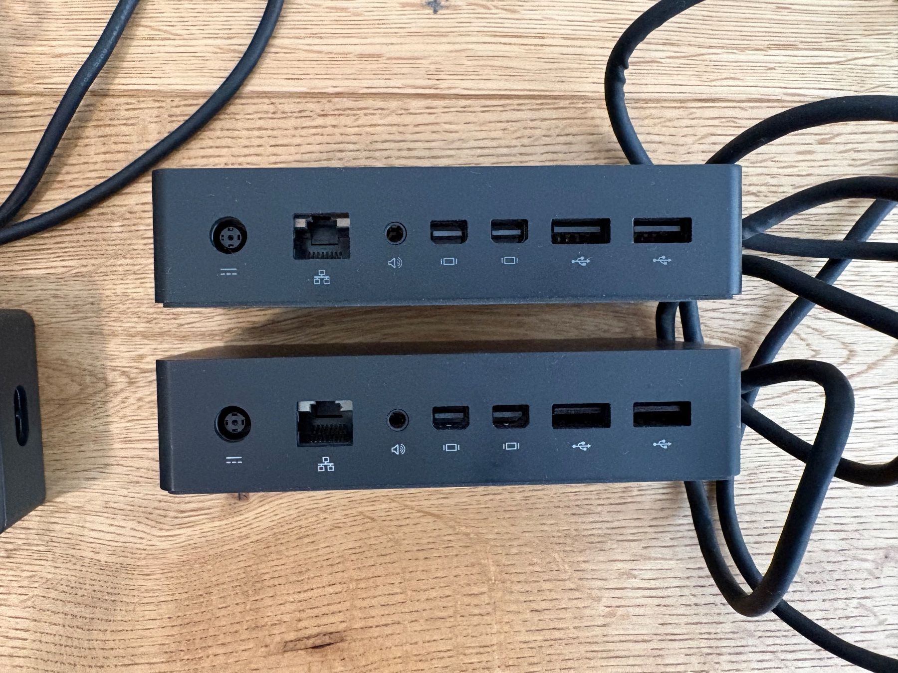 Microsoft Docking station: 2x Microsoft Surface Docking Station – Usato da Lausen venduto da sen_jm7c 2