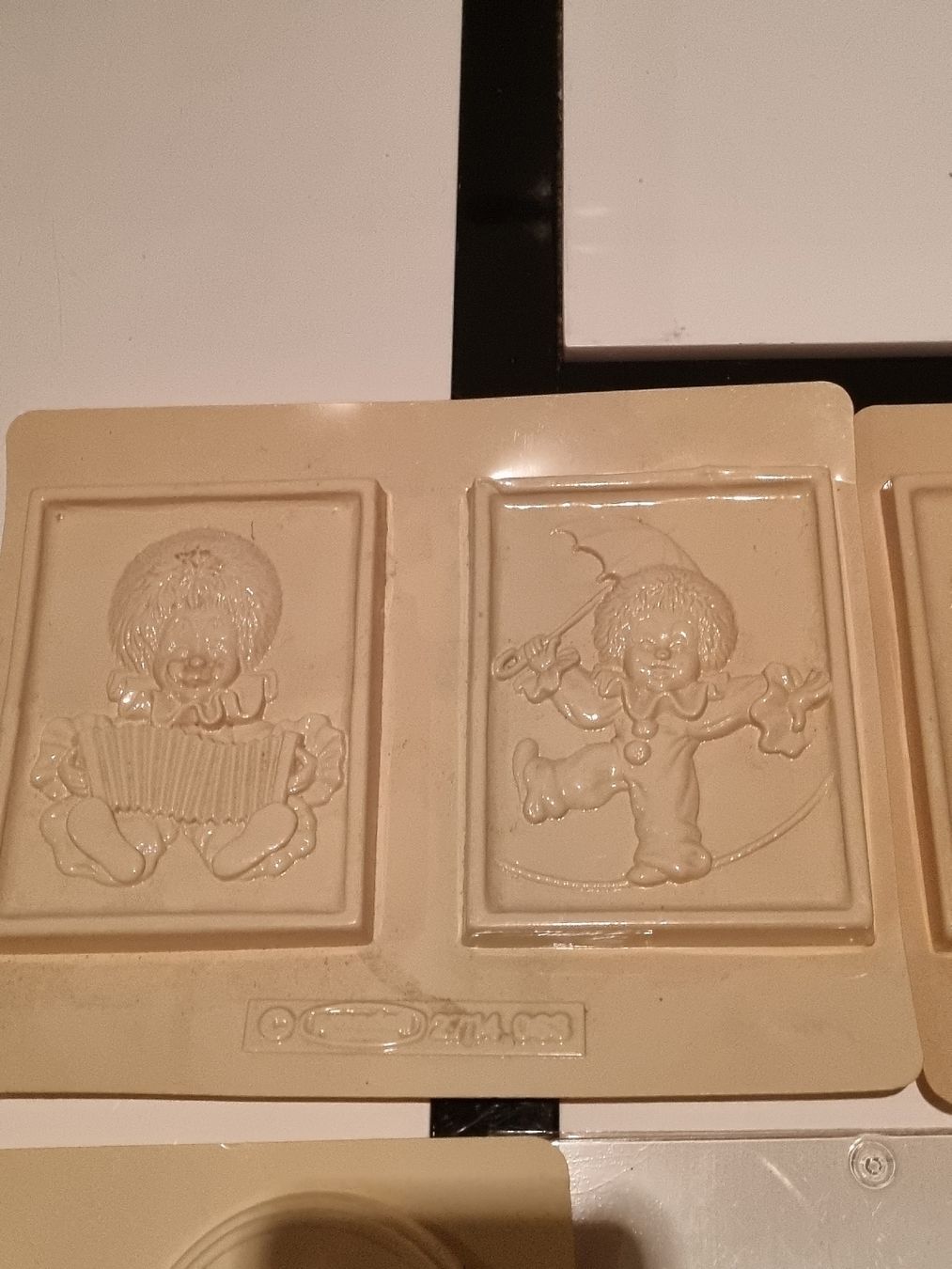 Materiale per modellare: Formen aus Plastik – Usato da Lostorf venduto da _Venus_ 1