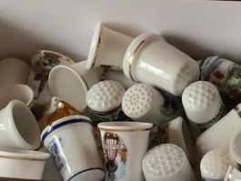 ganze Sammlung Fingerhüte, verschiedene Motive ca. 100 stk.